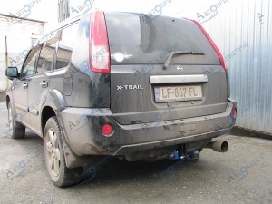 ������   NISSAN X-TRAIL   T30